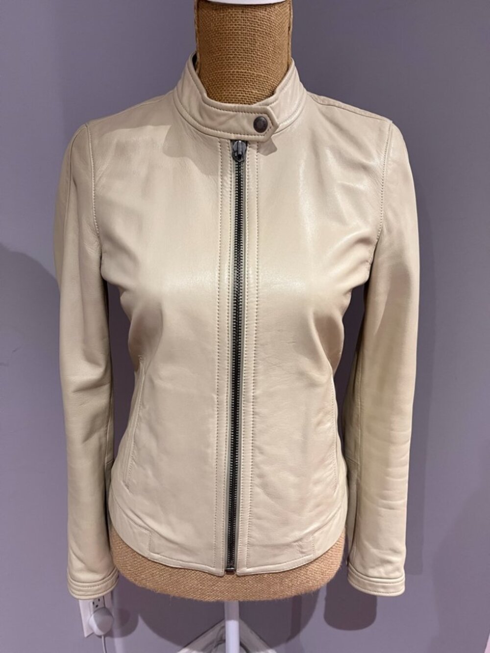 Coach Genuine Lambskin Leather Cafe Racer Moto Jacket Womens XS Cream Ivory Beig